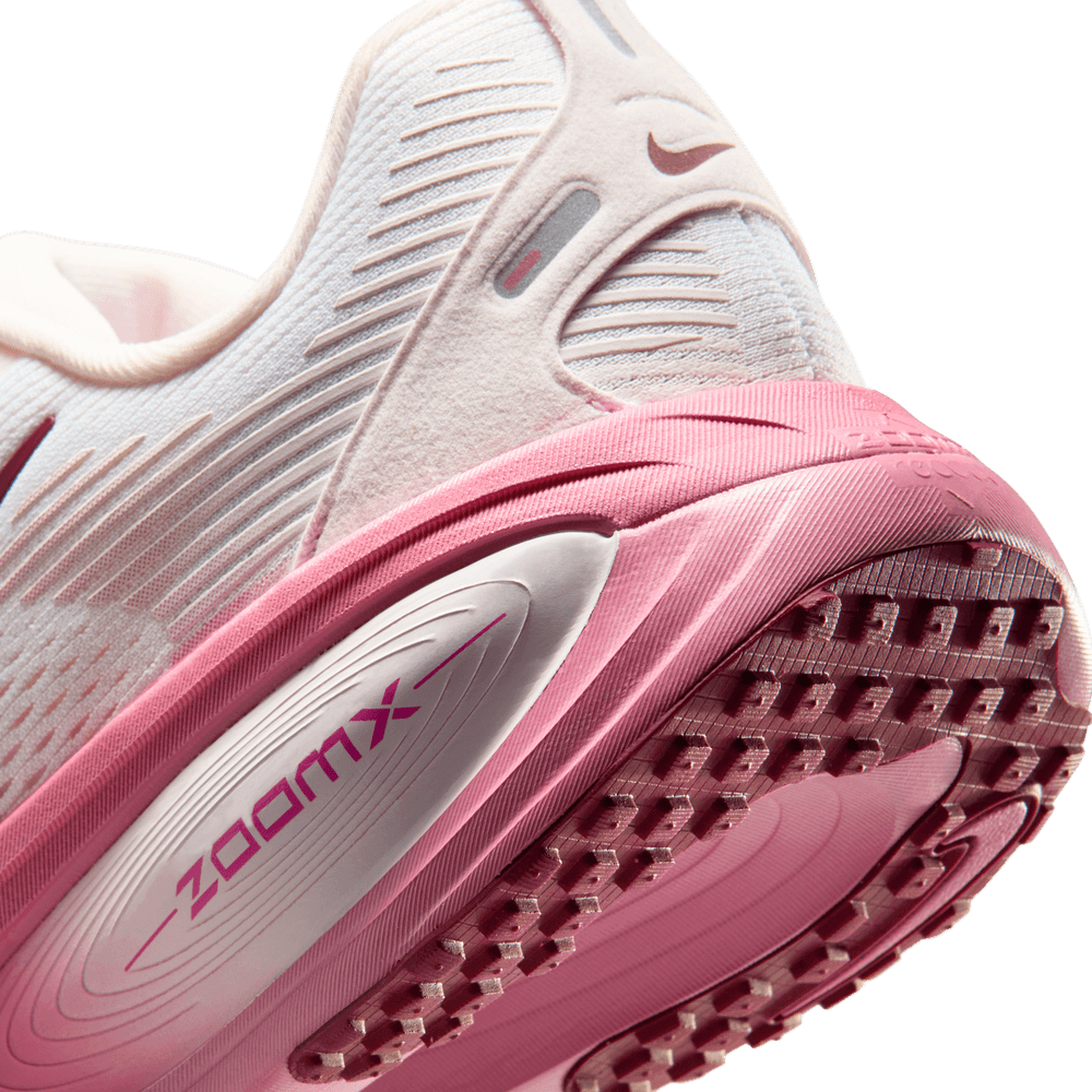 Wmns Nike Vomero 18