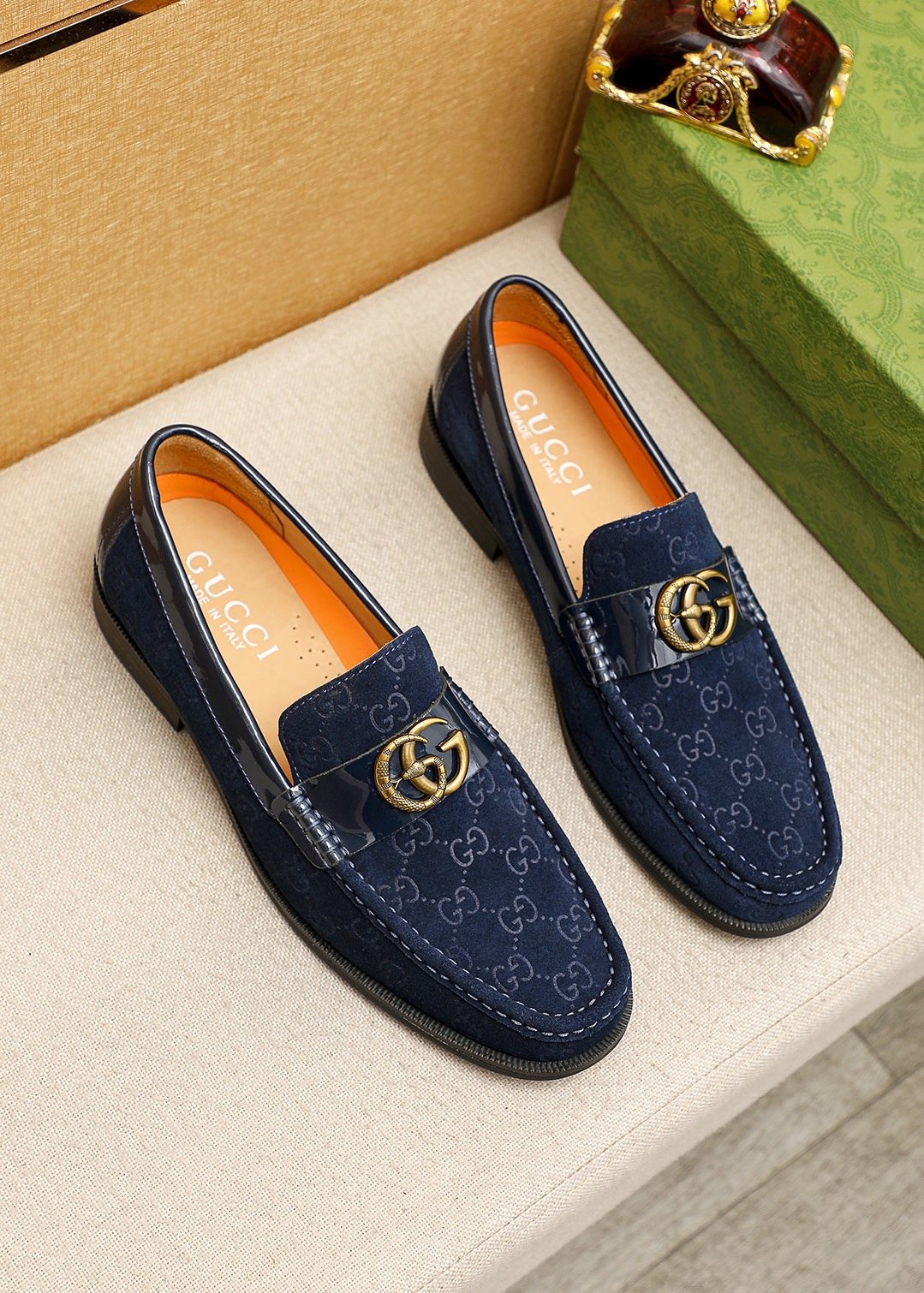 Gucci Monogram Logo-Hardware Loafers